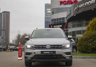 Подержанный автомобиль Volkswagen Tiguan 2020 года (2 фото)