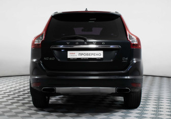 Подержанный автомобиль Volvo XC60 2013 года (6 фото)