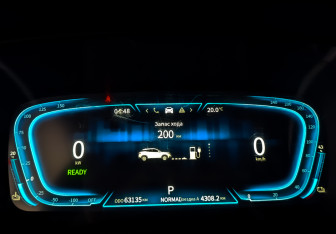 Подержанный автомобиль Evolute i-JOY 2023 года (13 фото)