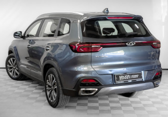 Подержанный автомобиль Chery Tiggo 8 2020 года (7 фото)