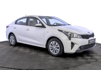 Подержанный автомобиль Kia Rio Sedan 2021 года (3 фото)