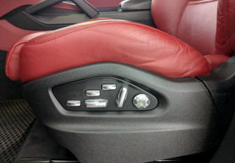 Подержанный автомобиль Porsche Cayenne 2019 года (20 фото)