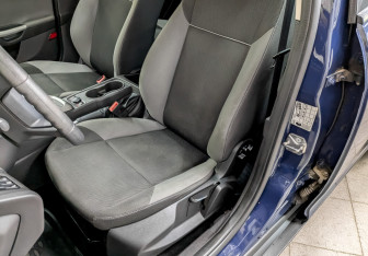 Подержанный автомобиль Ford Focus Hatchback 2013 года (20 фото)