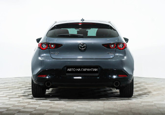 Подержанный автомобиль Mazda 3 Sedan 2021 года (4 фото)