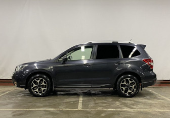 Подержанный автомобиль Subaru Forester Suv 2014 года (8 фото)
