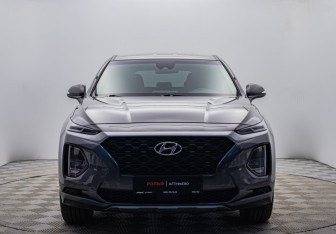Подержанный автомобиль Hyundai Santa Fe 2018 года (8 фото)