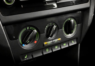 Подержанный автомобиль Skoda Rapid Liftback 2019 года (25 фото)