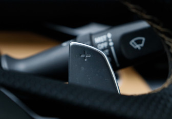 Подержанный автомобиль Changan UNI-V 2023 года (19 фото)