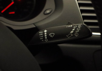 Подержанный автомобиль Audi Q3 2013 года (19 фото)