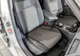 Подержанный автомобиль Volkswagen Jetta Sedan 2020 года (23 фото)