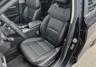 Подержанный автомобиль Geely Emgrand 2024 года (19 фото)