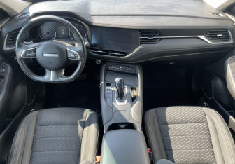Подержанный автомобиль Haval F7 2021 года (10 фото)