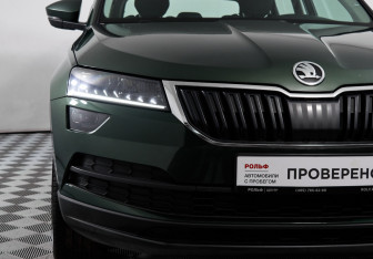 Подержанный автомобиль Skoda Karoq 2021 года (17 фото)