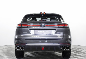 Подержанный автомобиль Changan UNI-K 2023 года (6 фото)