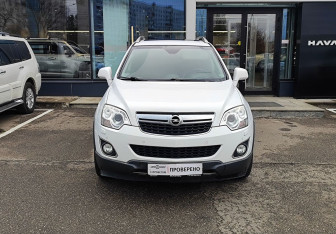 Подержанный автомобиль Opel Antara 2013 года (2 фото)
