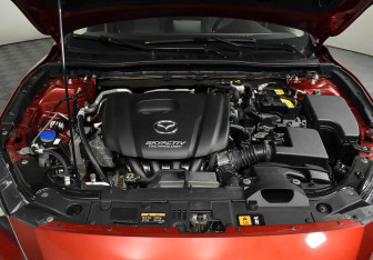 Подержанный автомобиль Mazda 3 Sedan 2014 года (7 фото)