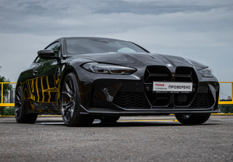 Подержанный автомобиль BMW M4 Coupe 2020 года (3 фото)