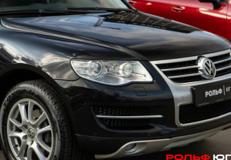 Подержанный автомобиль Volkswagen Touareg 2008 года (16 фото)