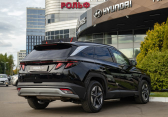 Подержанный автомобиль Hyundai Tucson 2025 года (4 фото)
