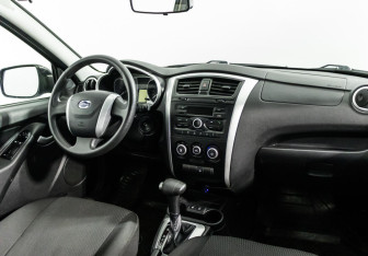 Подержанный автомобиль Datsun mi-DO 2015 года (5 фото)