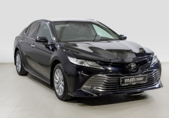 Подержанный автомобиль Toyota Camry Sedan 2020 года (3 фото)