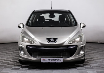 Подержанный автомобиль Peugeot 308 Hatchback 2008 года (8 фото)