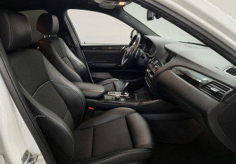 Подержанный автомобиль BMW X4 2016 года (9 фото)
