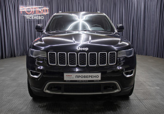 Подержанный автомобиль Jeep Grand Cherokee 2020 года (2 фото)