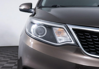 Подержанный автомобиль Kia Rio Hatchback 2017 года (7 фото)