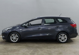 Подержанный автомобиль Kia Ceed Wagon 2013 года (8 фото)