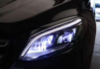 Подержанный автомобиль Mercedes-Benz GLE 2015 года (28 фото)