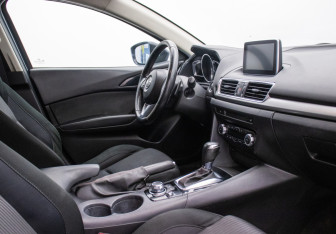 Подержанный автомобиль Mazda 3 Sedan 2014 года (9 фото)