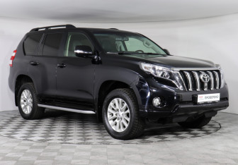 Подержанный автомобиль Toyota Land Cruiser Prado 2013 года (3 фото)