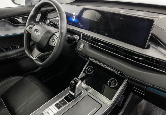 Подержанный автомобиль Chery Tiggo 7 Pro Plug-in Hybrid 2023 года (9 фото)