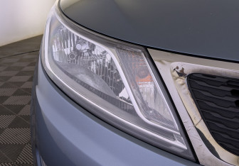 Подержанный автомобиль Kia Rio Hatchback 2015 года (11 фото)