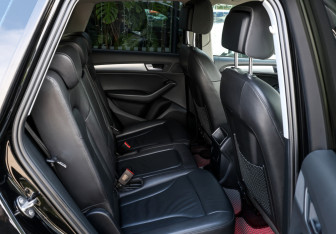 Подержанный автомобиль Audi Q5 2015 года (12 фото)