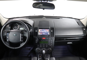 Подержанный автомобиль Land Rover Freelander 2012 года (12 фото)