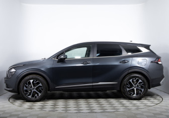 Подержанный автомобиль Kia Sportage 2025 года (8 фото)