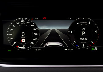 Подержанный автомобиль Land Rover Range Rover Evoque 2019 года (13 фото)