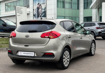 Подержанный автомобиль Kia Ceed Wagon 2013 года (5 фото)