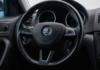 Подержанный автомобиль Skoda Yeti 2017 года (14 фото)