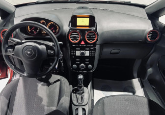 Подержанный автомобиль Opel Corsa 2012 года (13 фото)