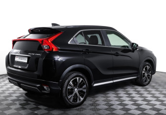 Подержанный автомобиль Mitsubishi Eclipse Cross 2018 года (5 фото)
