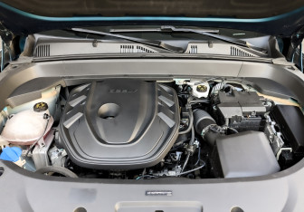 Подержанный автомобиль Geely Monjaro 2024 года (9 фото)