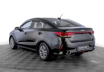 Подержанный автомобиль Kia Rio Sedan 2022 года (7 фото)