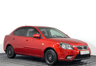 Подержанный автомобиль Kia Rio Sedan 2010 года (3 фото)