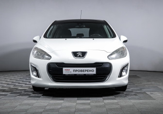 Подержанный автомобиль Peugeot 308 Hatchback 2011 года (2 фото)
