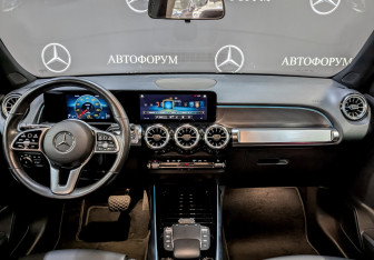 Подержанный автомобиль Mercedes-Benz GLB 2021 года (14 фото)
