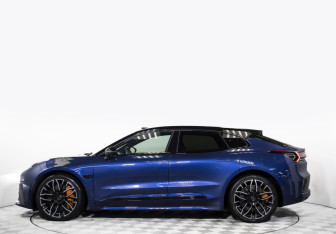 Подержанный автомобиль Zeekr 001 2024 года (8 фото)