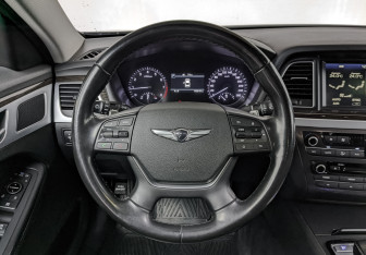 Подержанный автомобиль Genesis G80 2019 года (22 фото)